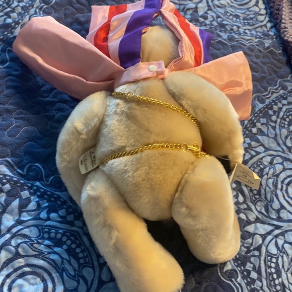 House of Nisbet zodiac bear LEO jointed with tags numbered 523/1000 - Picture 6 of 6